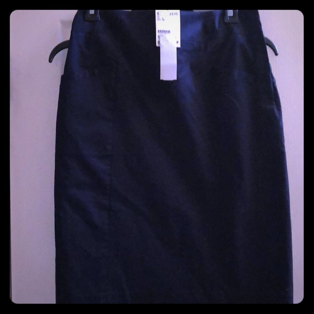 H&m brand new navy pencil skirt